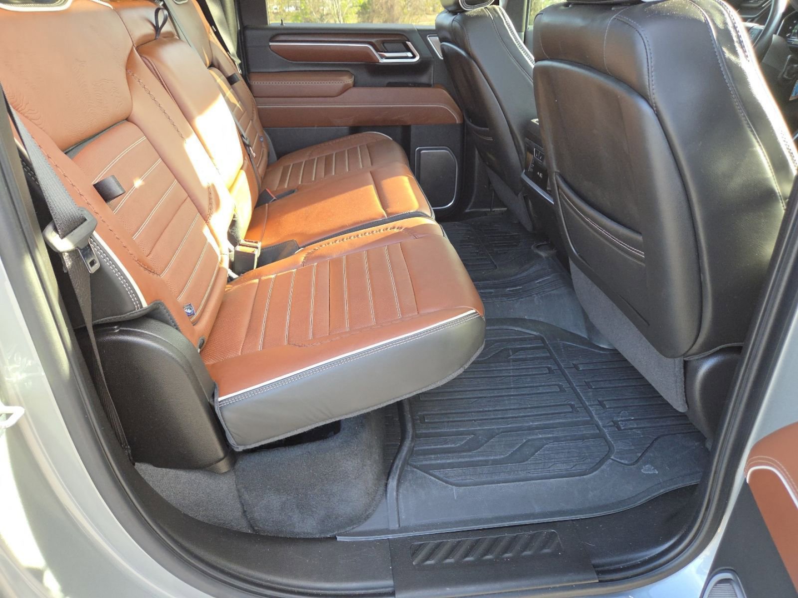 Used 2025 GMC Sierra 2500 Denali Ultimate image 28