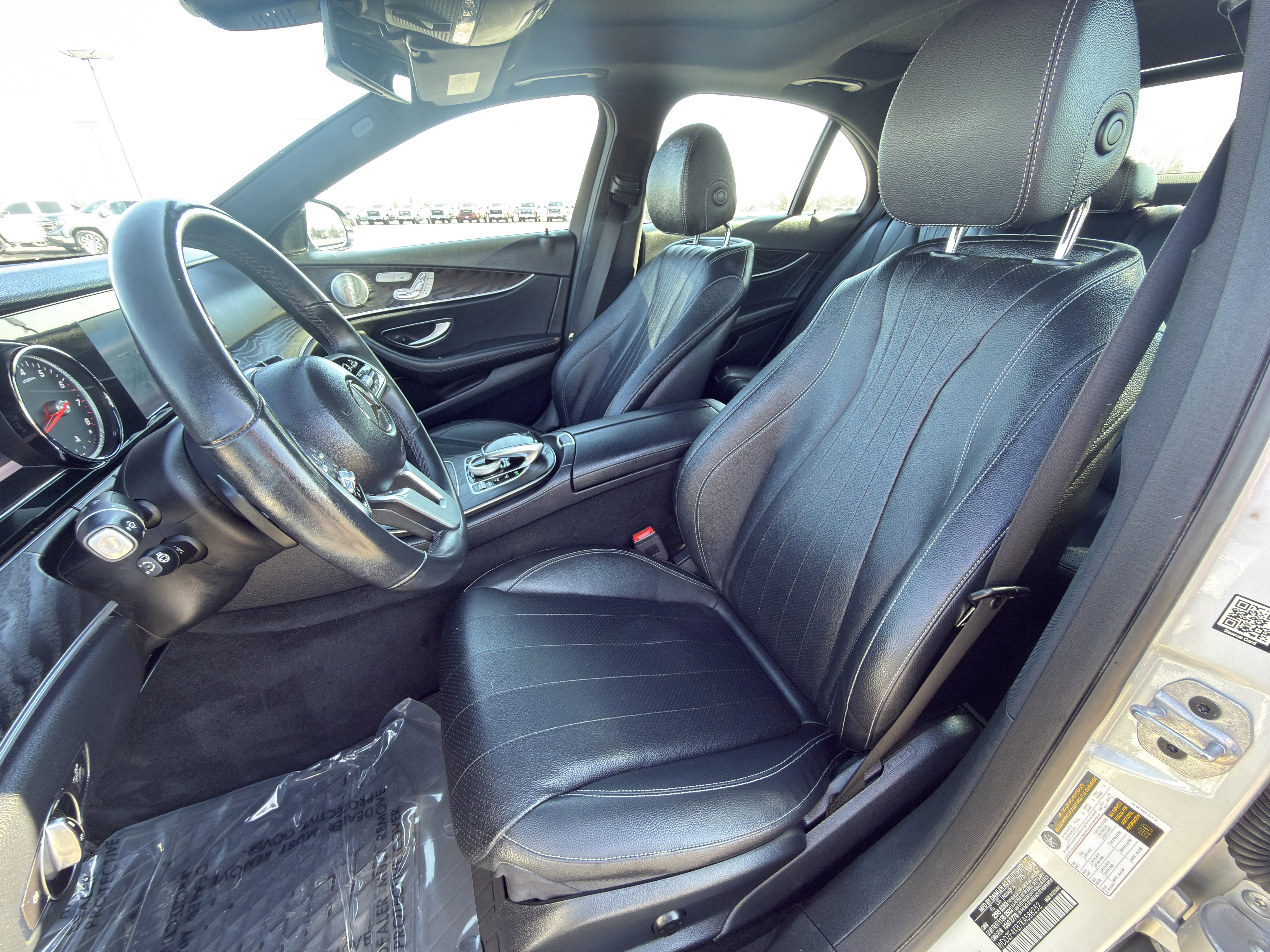 Used 2019 Mercedes-Benz E 300 4MATIC image 13