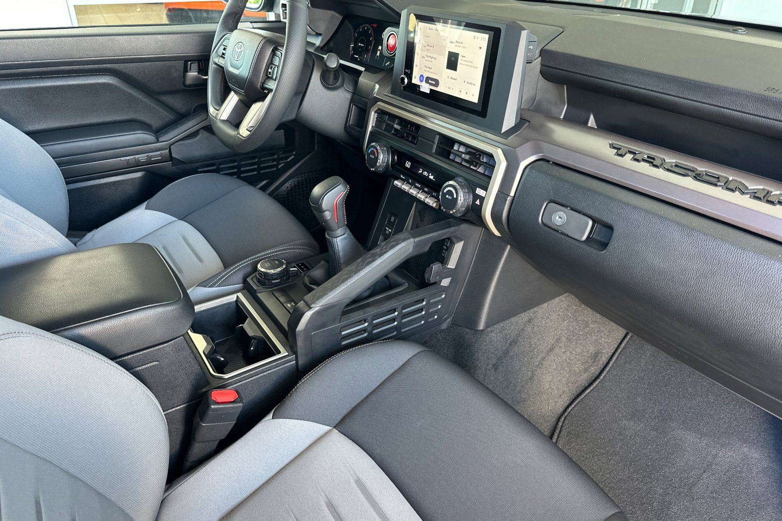 Used 2025 Toyota Tacoma TRD Off-Road AWD/4WD image 15