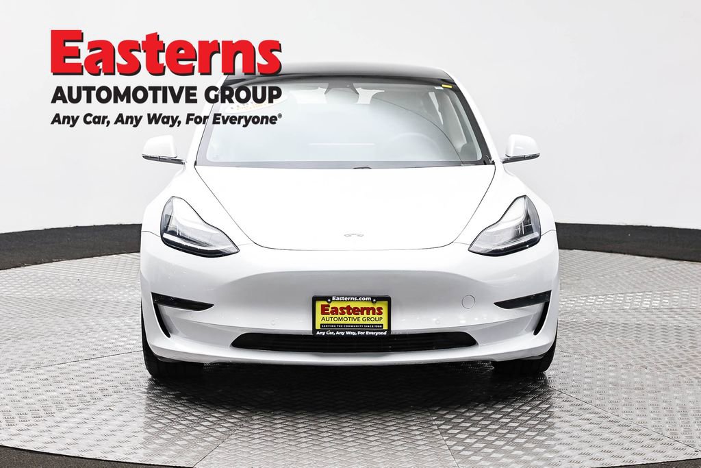 Used 2020 Tesla Model 3 Standard Range RWD image 2
