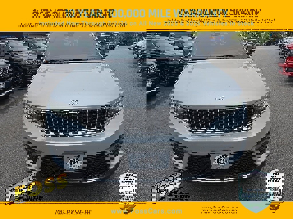 New 2025 Jeep Grand Cherokee Laredo X image 2