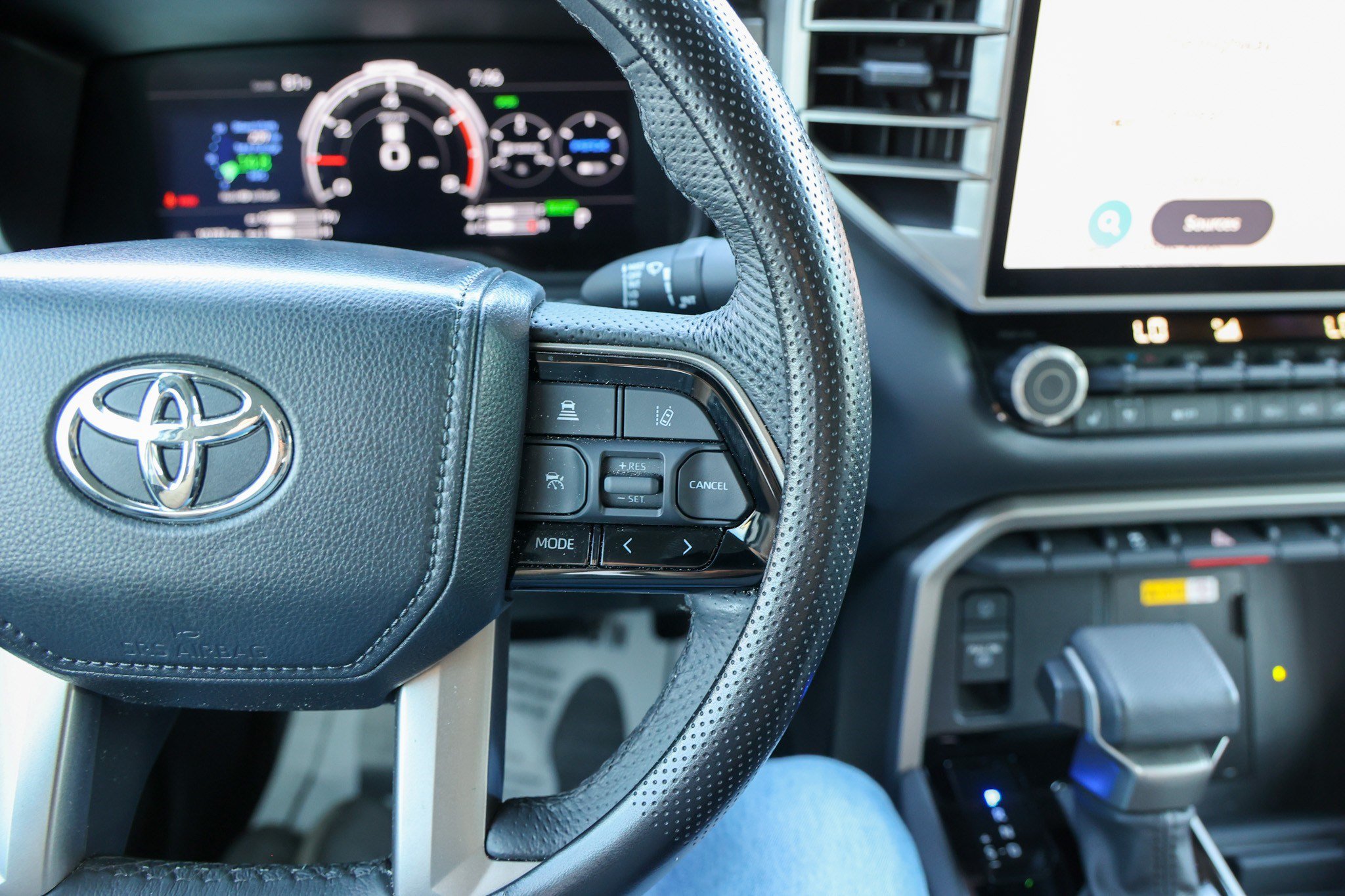 Used 2024 Toyota Tundra Limited w/ Power Package AWD/4WD image 22