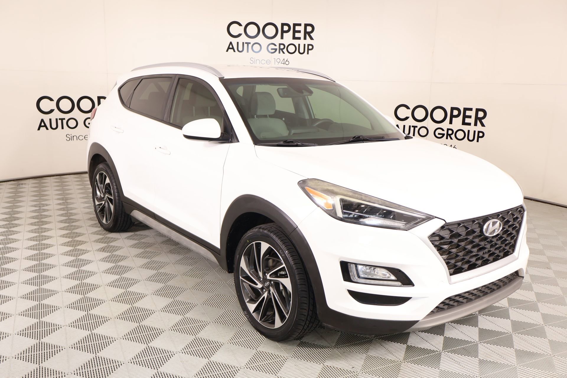 Used 2019 Hyundai Tucson Sport FWD image 1