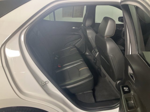 Used 2023 Chevrolet Equinox Premier image 17