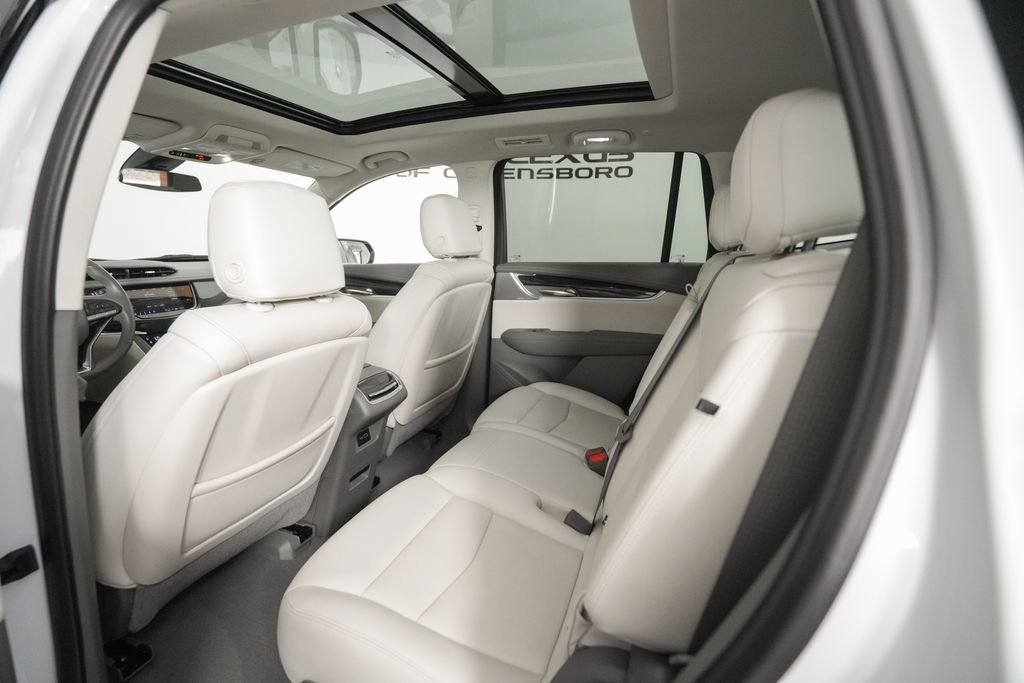 Used 2023 Cadillac XT6 Premium Luxury FWD image 13
