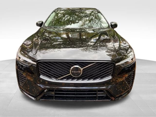 New 2026 Volvo XC60 B5 Ultra w/ Protection Package Premier image 2