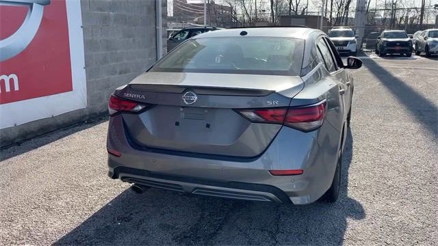 Used 2022 Nissan Sentra SR w/ SR Premium Package image 23
