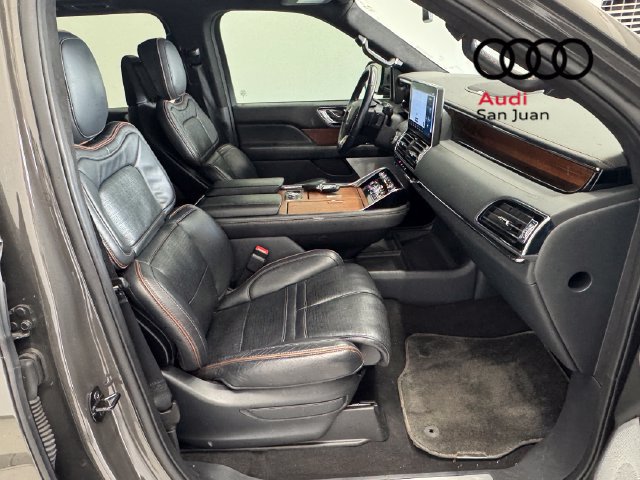 Used 2024 Lincoln Navigator L Black Label AWD/4WD image 28