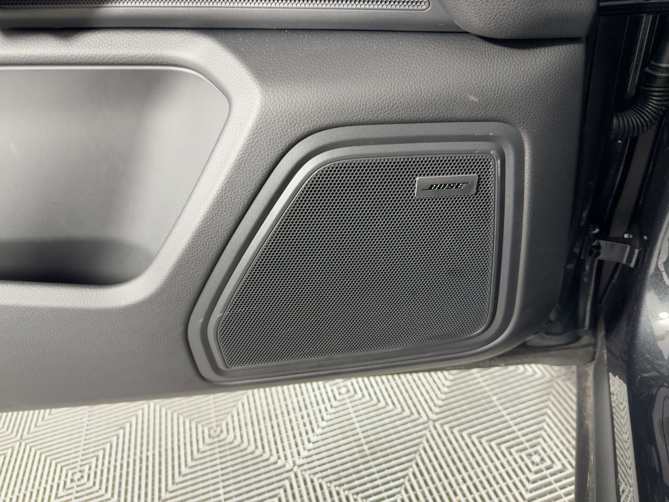 Certified 2025 Porsche Macan image 21