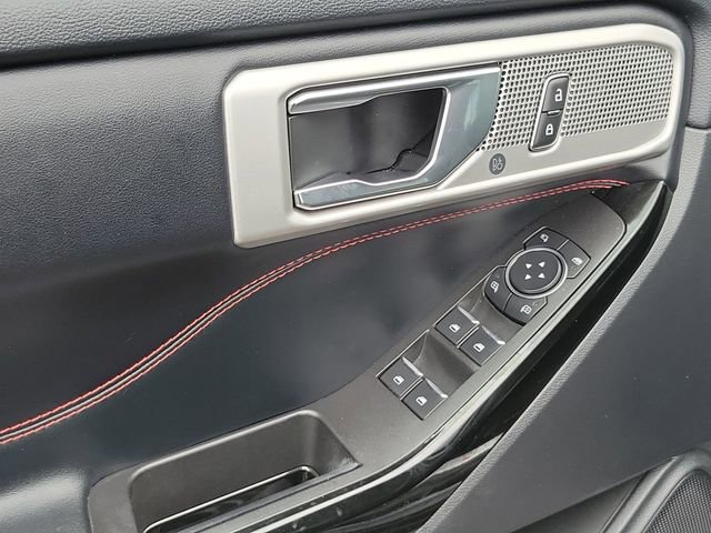 Used 2022 Ford Explorer ST-Line RWD image 17