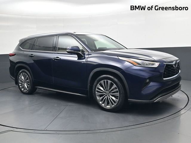 Used 2021 Toyota Highlander Platinum image 1