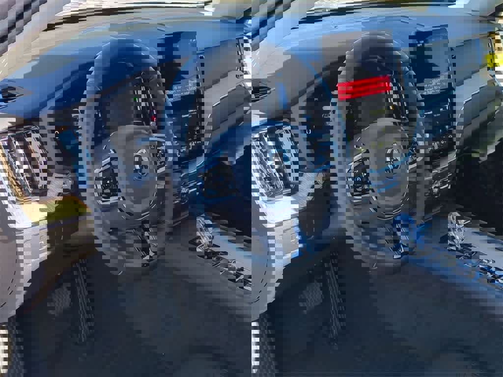 New 2026 Volvo XC60 B5 Plus w/ Protection Package Premier image 2