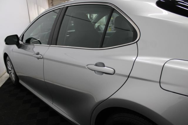 Used 2018 Toyota Camry LE FWD image 8