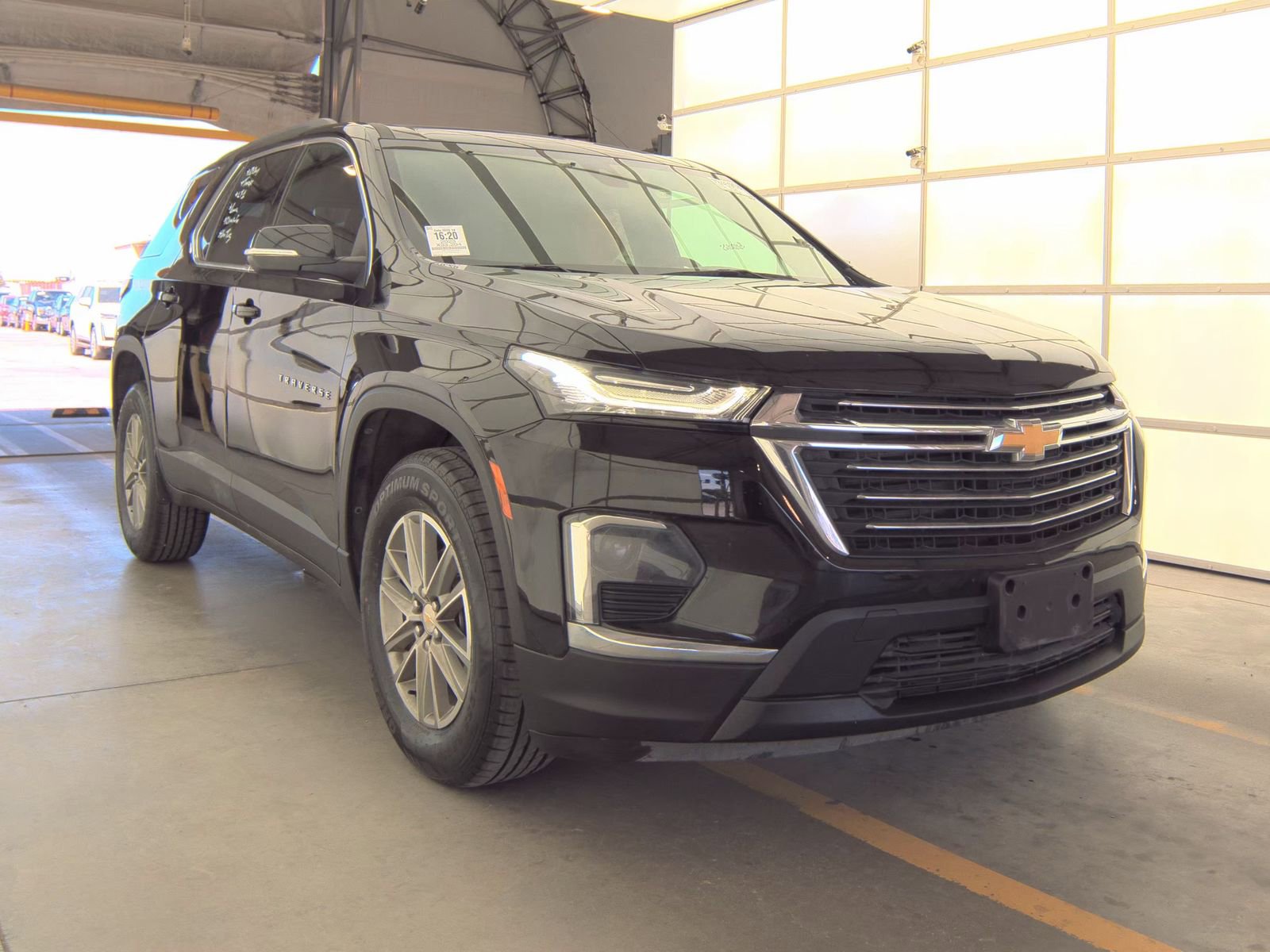 Used 2023 Chevrolet Traverse LT image 5