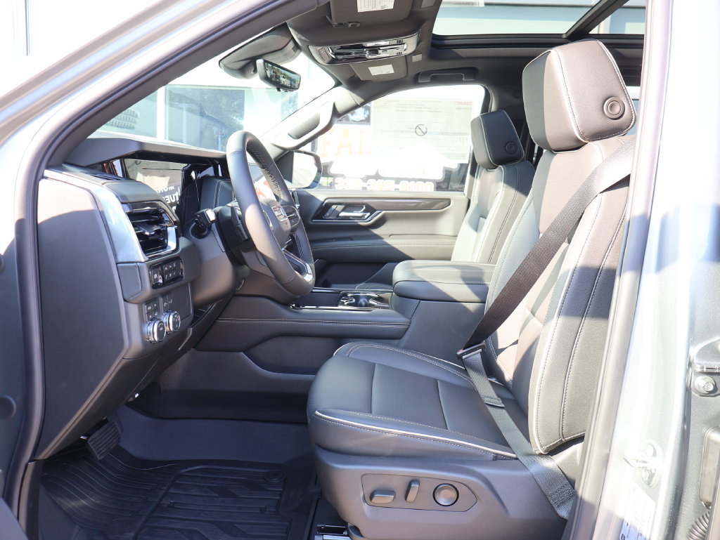 New 2026 GMC Yukon Elevation w/ Technology Package AWD/4WD image 14