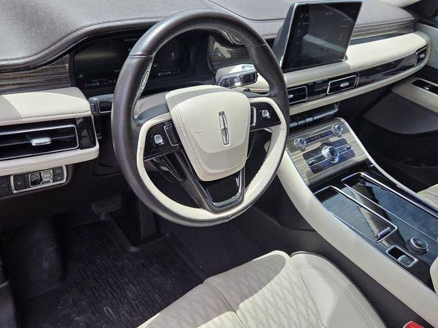 Used 2020 Lincoln Aviator Black Label AWD/4WD image 11