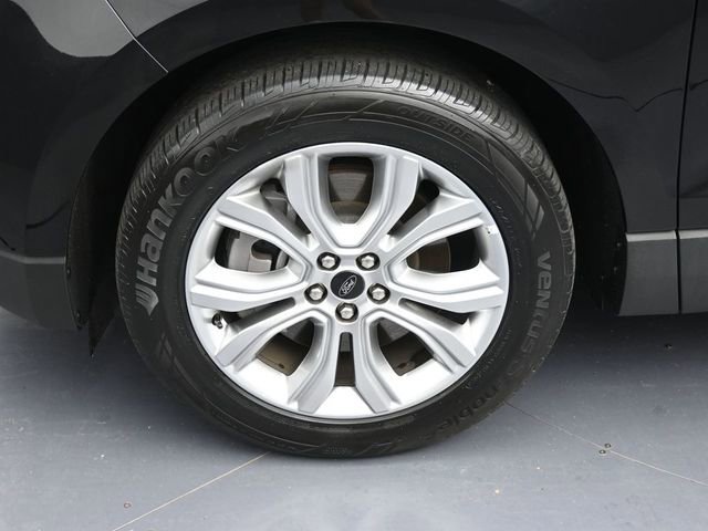 Used 2024 Ford Edge Titanium image 24