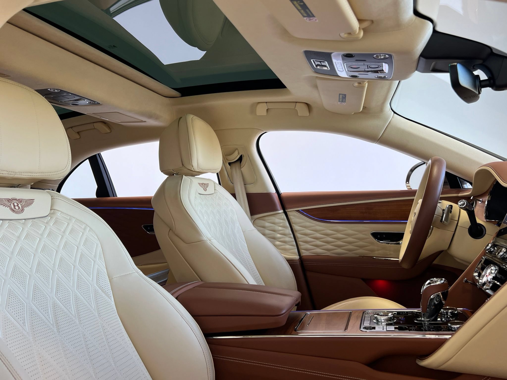 Used 2023 Bentley Flying Spur W12 AWD/4WD image 25