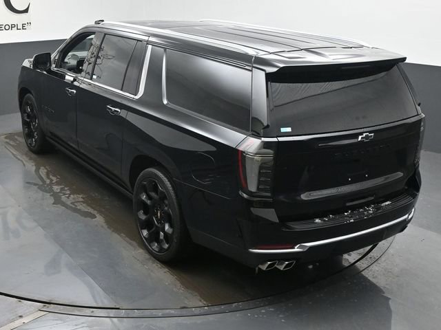 New 2025 Chevrolet Suburban High Country image 20