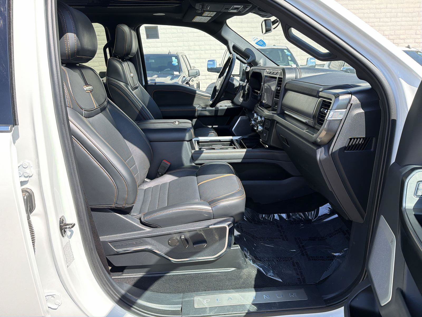 Used 2023 Ford F350 Platinum AWD/4WD image 28