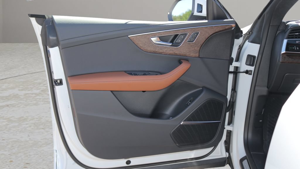 New 2027 Audi Q8 Prestige AWD/4WD image 9