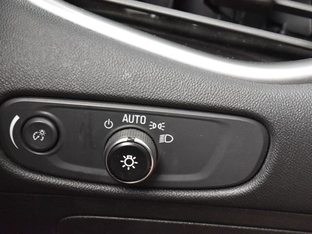 Used 2022 Chevrolet Malibu LT FWD image 24