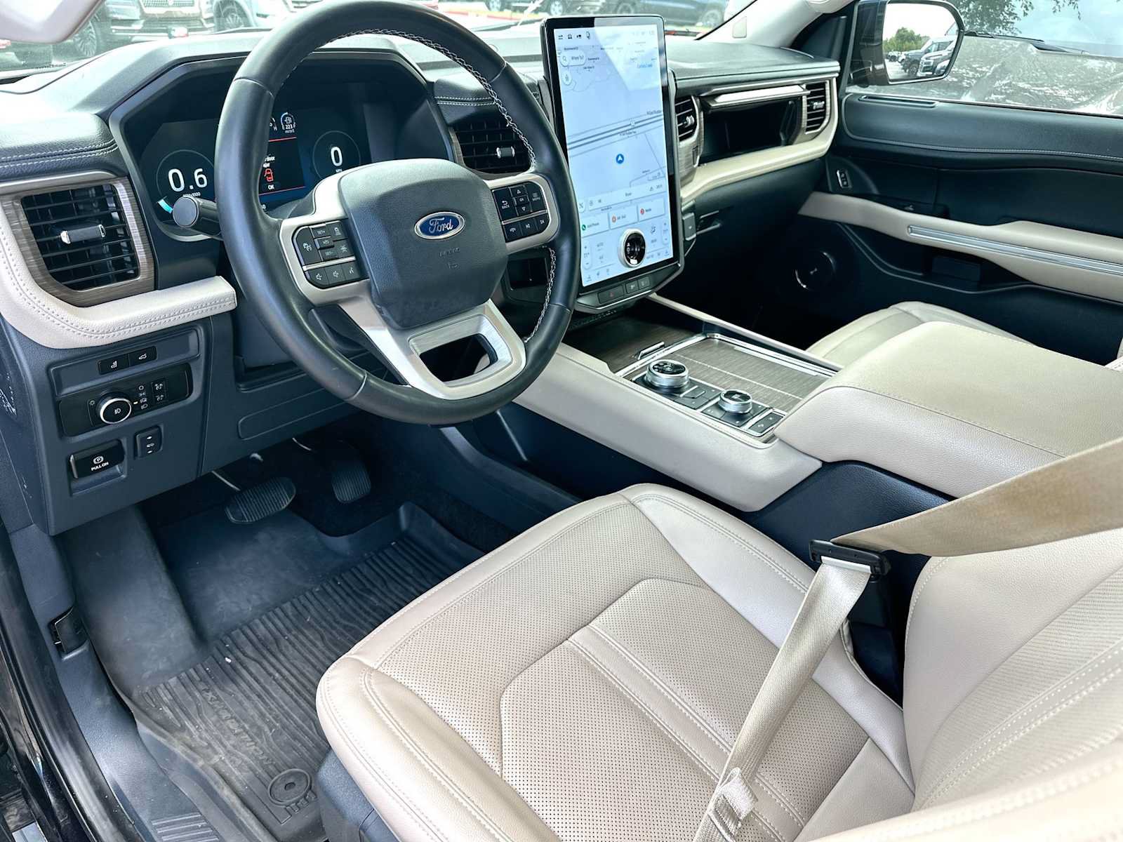 Used 2022 Ford Expedition Max Limited AWD/4WD image 18