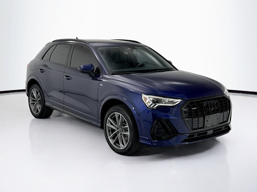 Used 2023 Audi Q3 2.0T Premium Plus AWD/4WD image 3