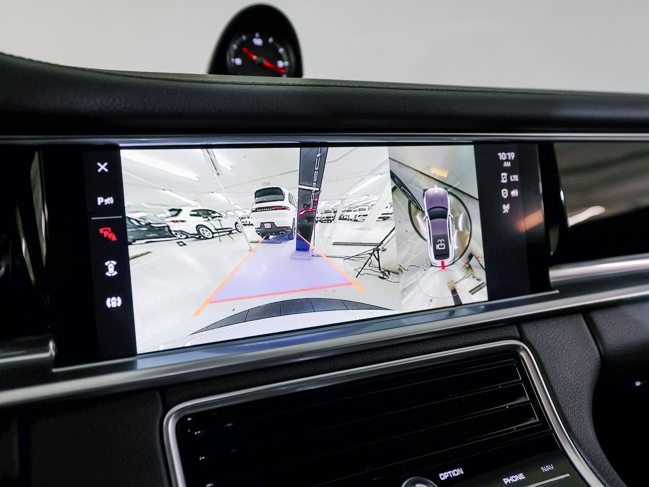 Certified 2023 Porsche Panamera Platinum Edition image 19