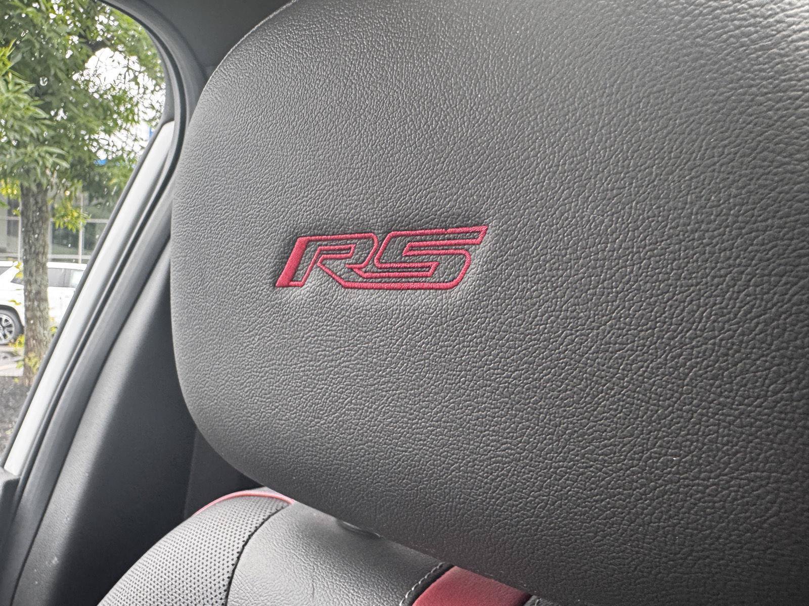 Certified 2024 Chevrolet Trax RS w/ Sunroof Package FWD image 30