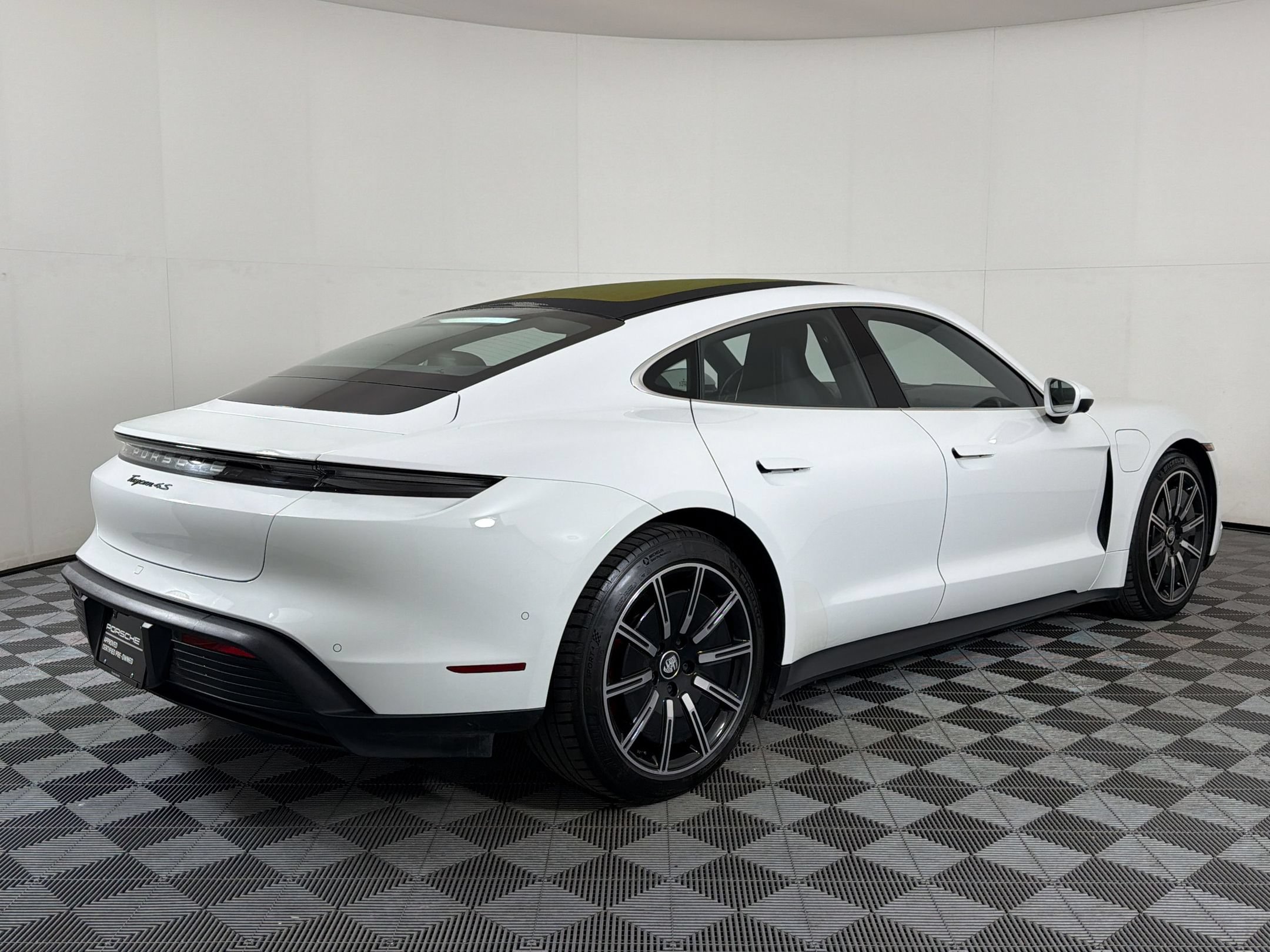 Certified 2020 Porsche Taycan 4S AWD/4WD image 10