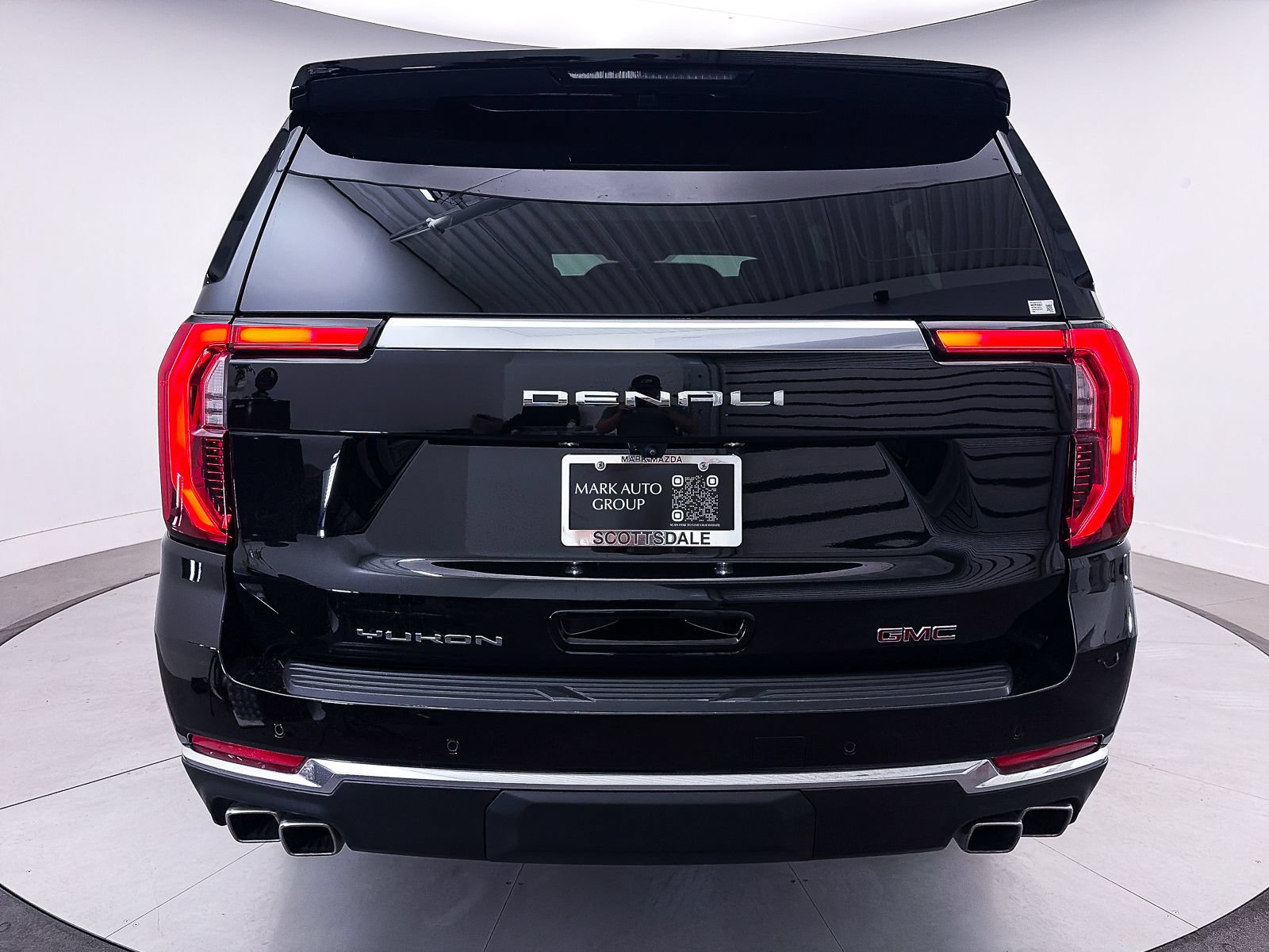 Used 2025 GMC Yukon XL Denali w/ Sun & Power Step Package AWD/4WD image 17