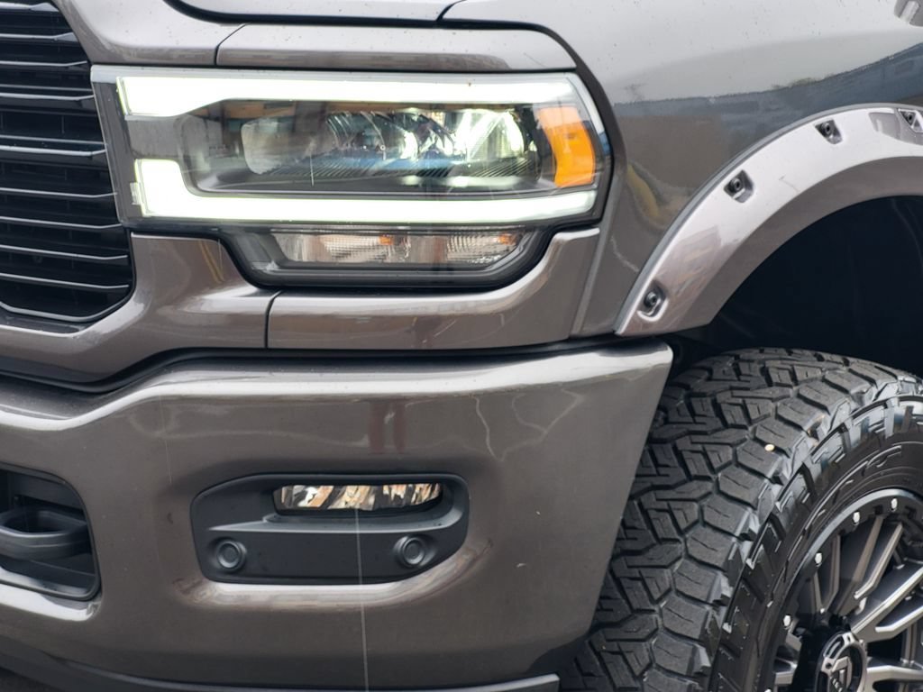 Used 2023 RAM 2500 Laramie AWD/4WD image 9