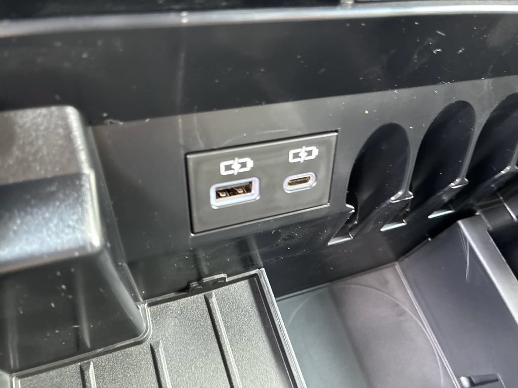 New 2026 Toyota Tundra Limited AWD/4WD image 32