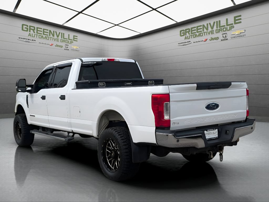 Used 2017 Ford F350 XLT w/ XLT Value Package AWD/4WD image 4