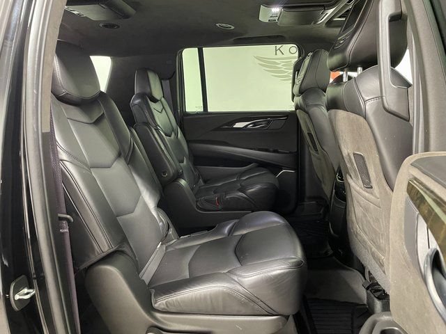 Used 2017 Cadillac Escalade ESV Platinum AWD/4WD image 22