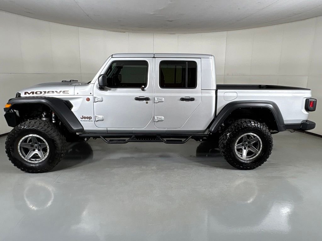 Used 2023 Jeep Gladiator Mojave w/ Cold Weather Group AWD/4WD image 5