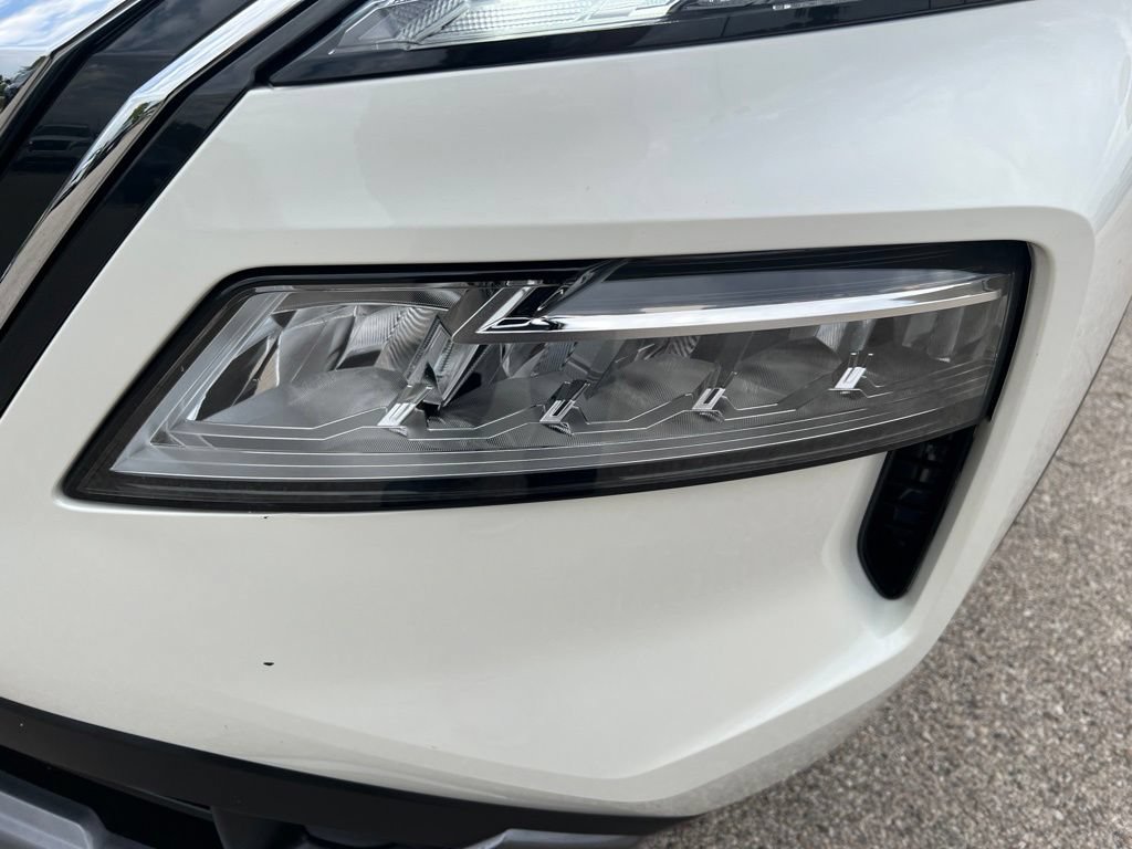 Certified 2023 Nissan Rogue SL AWD/4WD image 31
