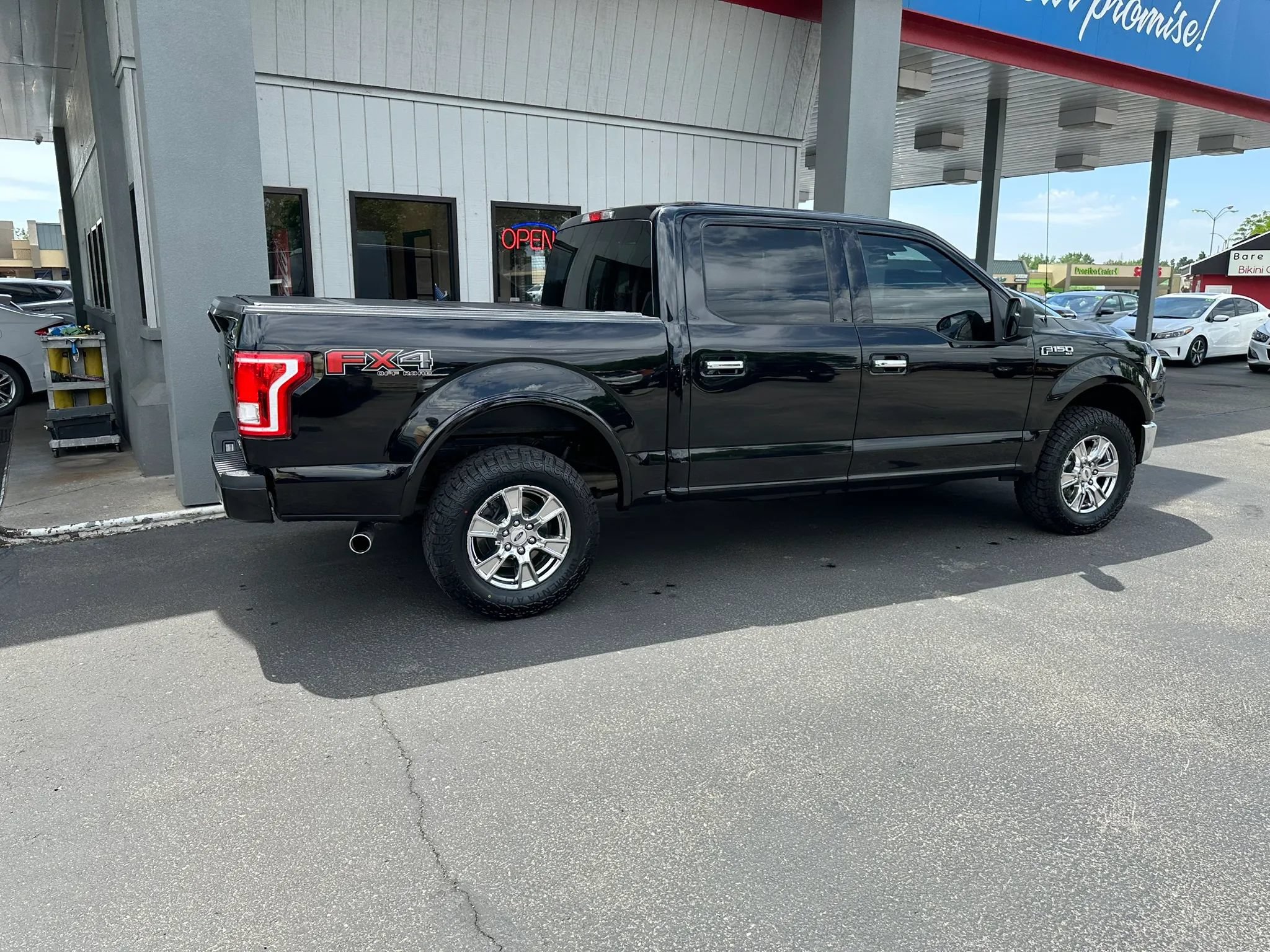 Used 2016 Ford F150 XLT w/ XTR Package AWD/4WD image 34