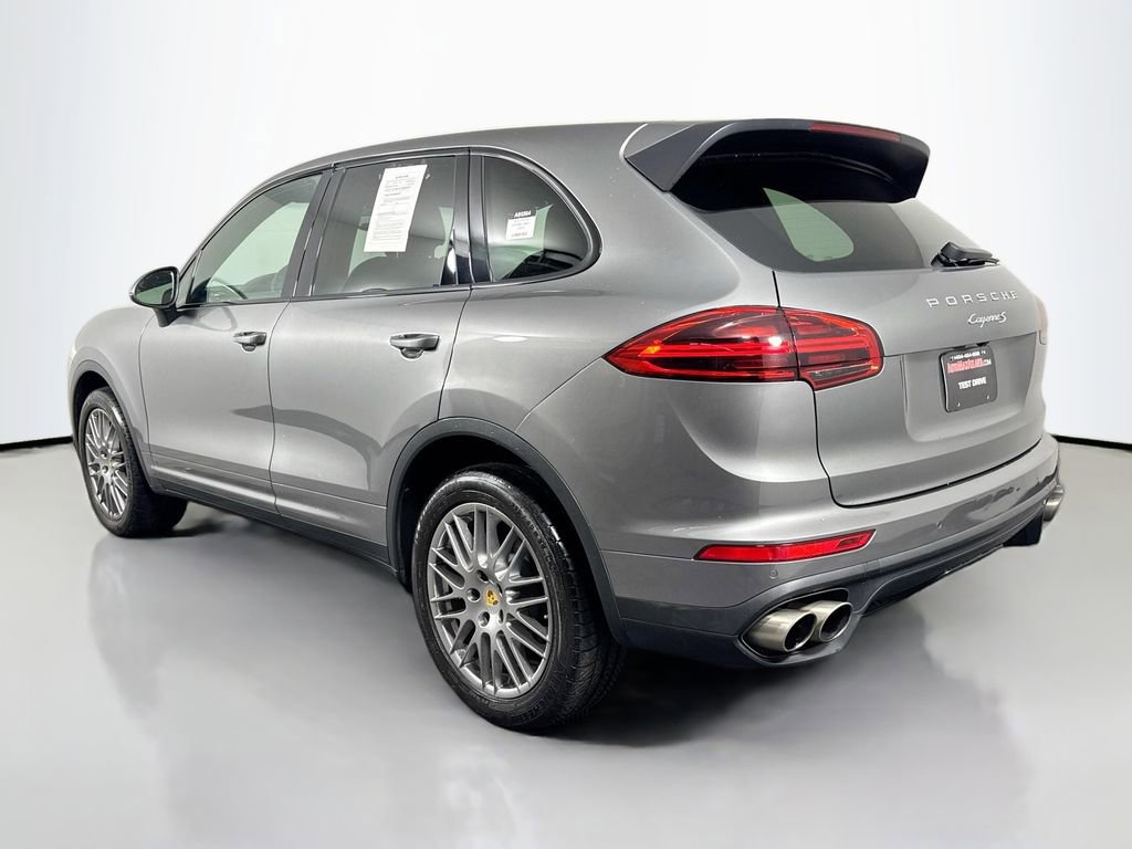 Used 2016 Porsche Cayenne S image 7