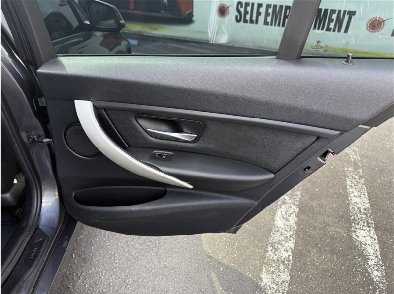 Used 2013 BMW 328i Sedan image 21