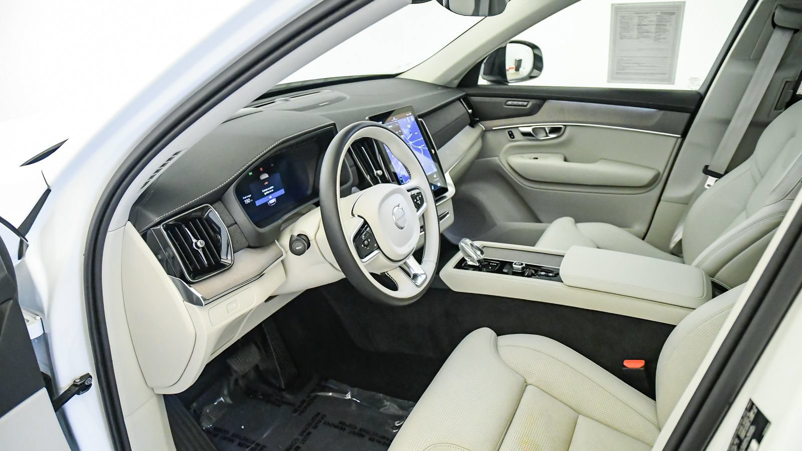 Certified 2026 Volvo XC90 B6 Ultra w/ Protection Package AWD/4WD image 17
