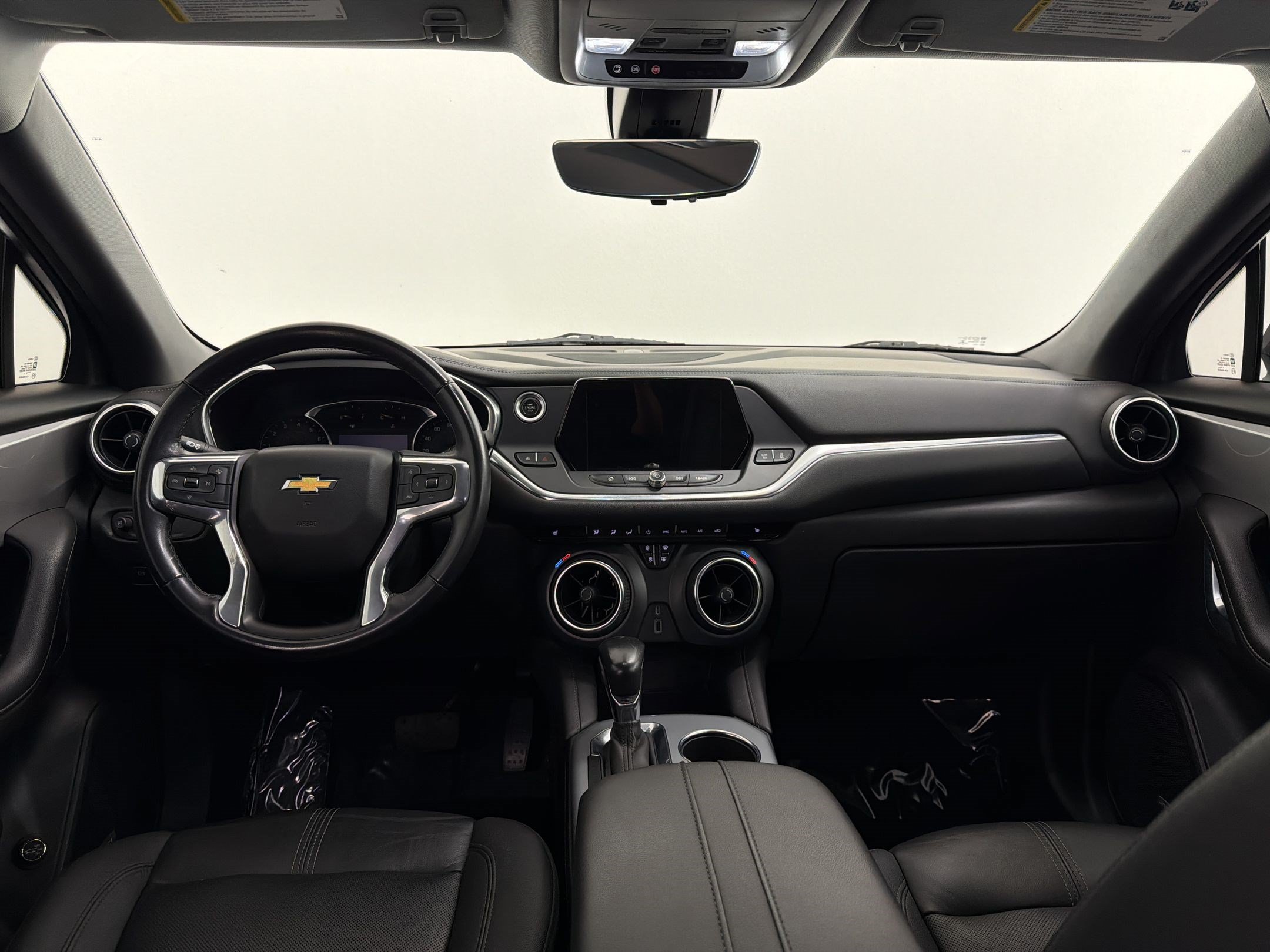 Used 2022 Chevrolet Blazer LT w/ Sound & Technology Package FWD image 15
