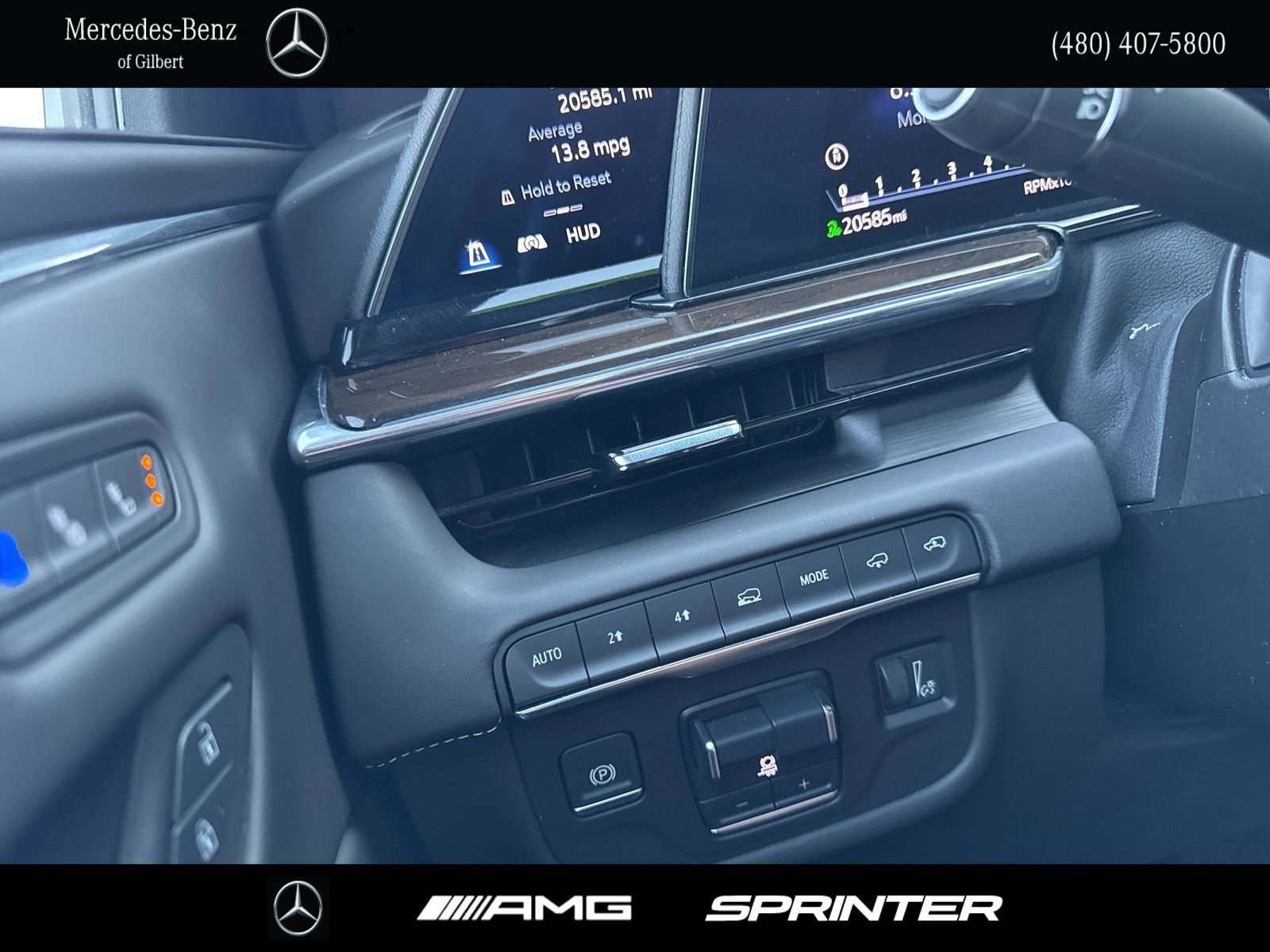 Used 2024 Cadillac Escalade ESV Sport Platinum w/ LPO, ONYX Package image 34