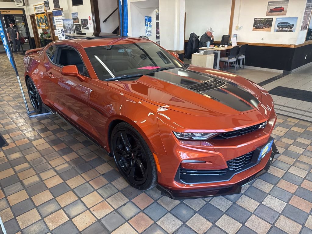 Used 2022 Chevrolet Camaro SS RWD image 3