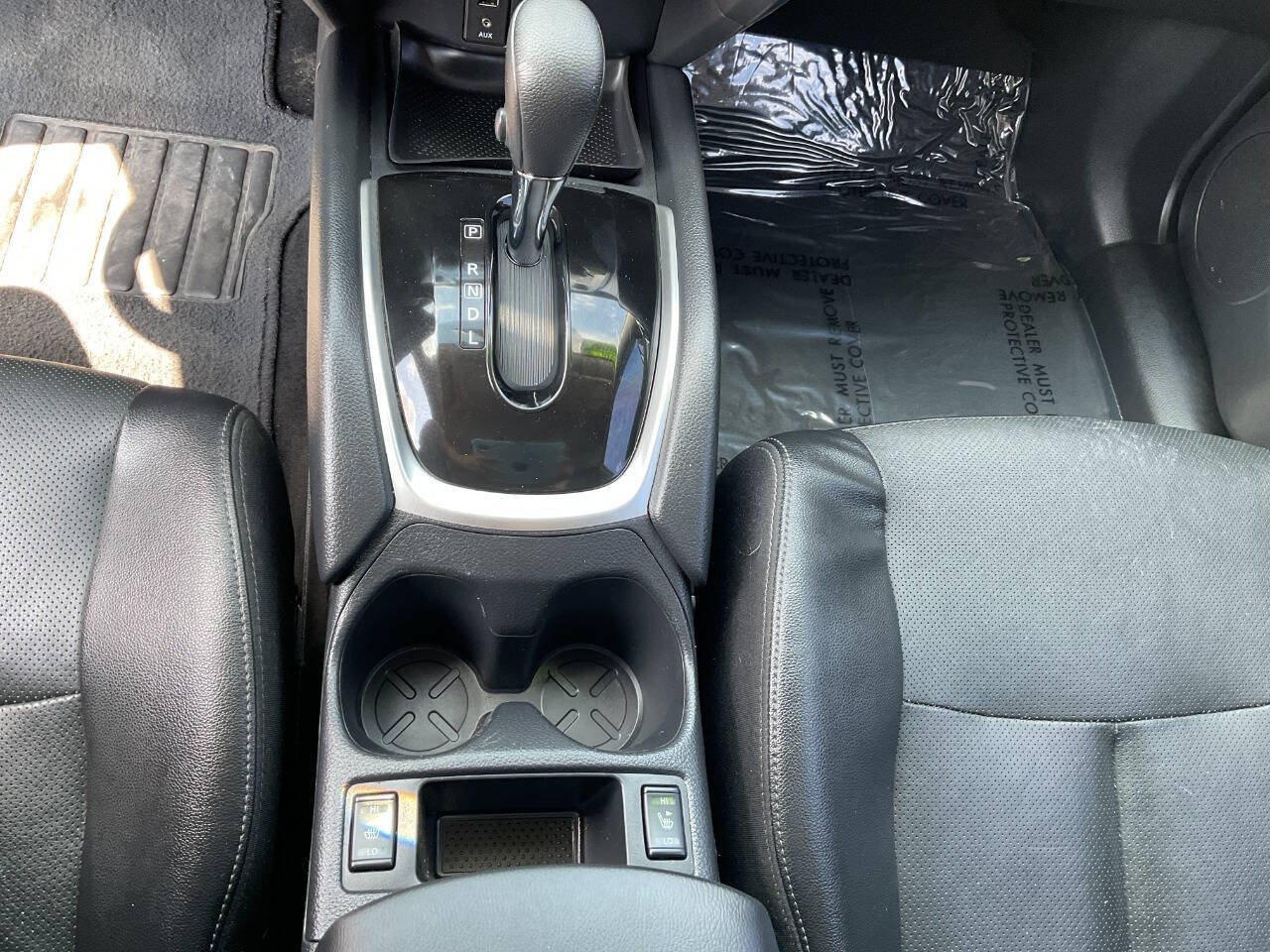 Used 2016 Nissan Rogue SL FWD image 23