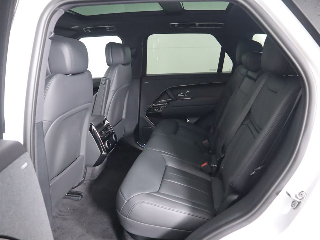 New 2025 Land Rover Range Rover Sport Dynamic SE image 23
