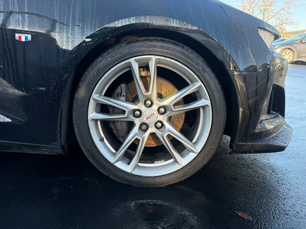 Used 2019 Chevrolet Camaro SS w/ LPO RS/SS Interior Package image 9