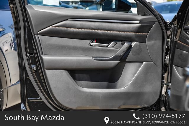 New 2026 MAZDA CX-50 AWD 2.5 Hybrid w/ Cargo Package image 17