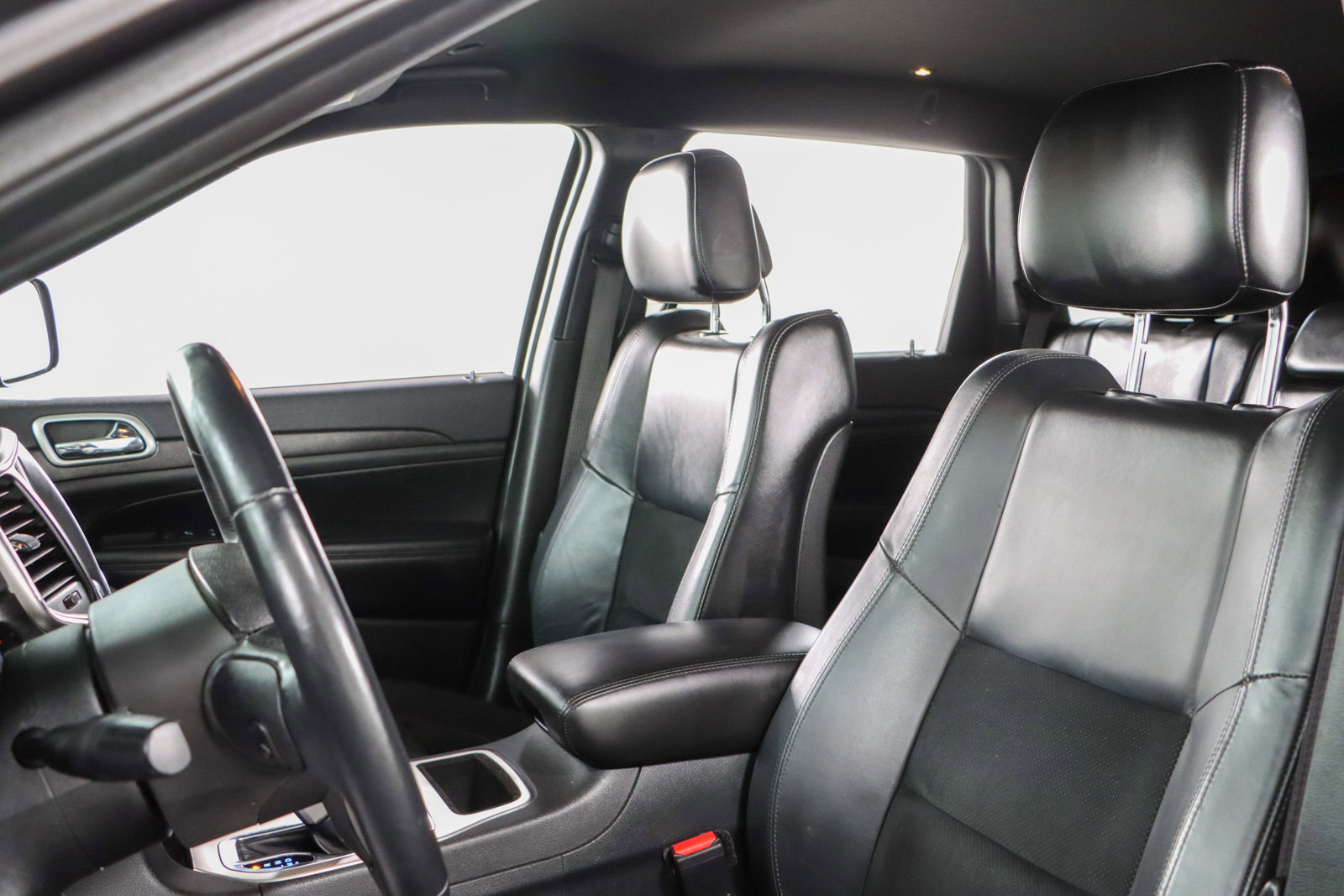 Used 2018 Jeep Grand Cherokee Altitude image 22